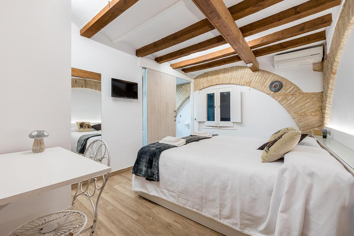 Hostal 977 Tarragona Zewnętrze zdjęcie