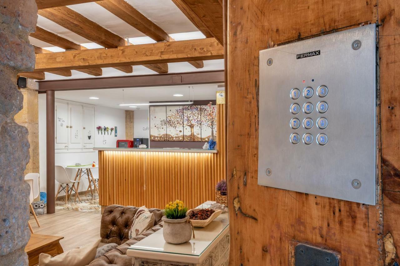 Hostal 977 Tarragona Zewnętrze zdjęcie